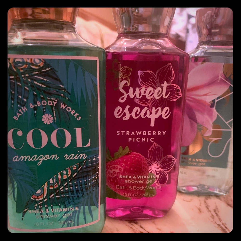 Bath and BODY WORKS shower gel